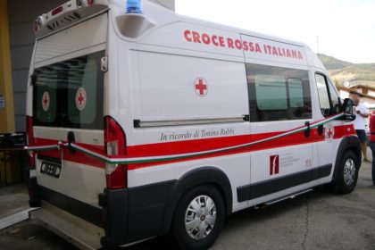Ambulanza da soccorso per emergenza Alta Valle del Reno