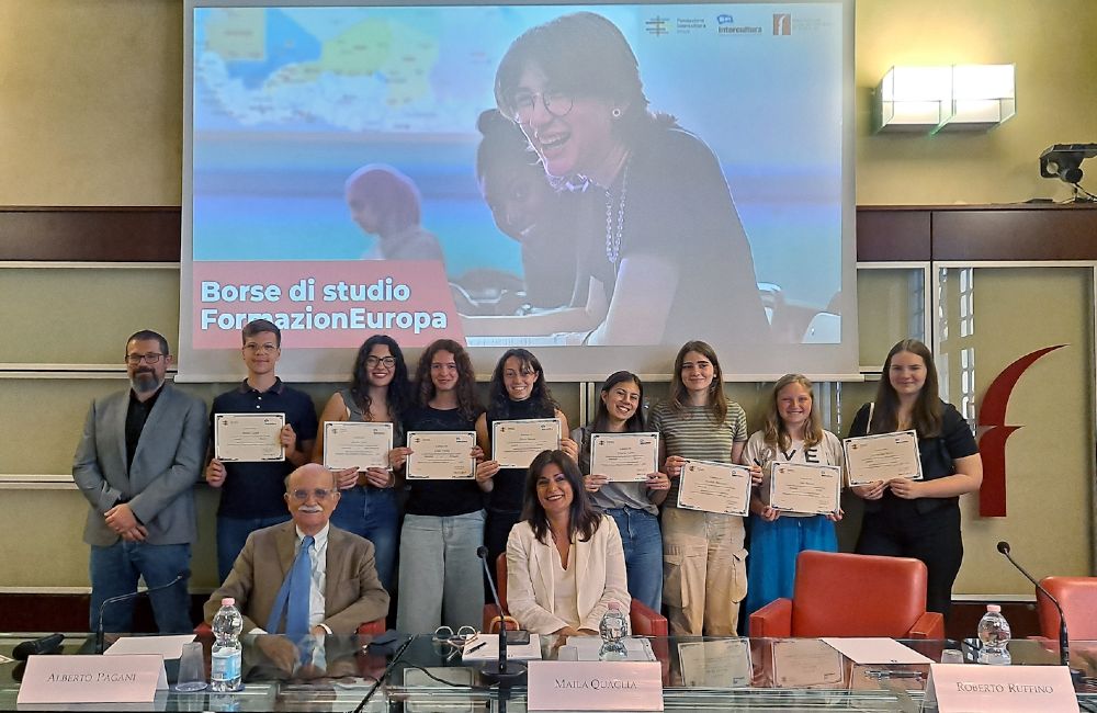 Premiazione studenti vincitori borse di studio Intercultura