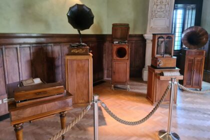 Nuovo allestimento Collezione Marini alla Rocchetta Mattei