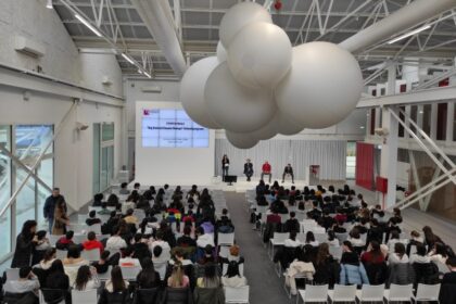 Studenti bolognesi delle scuole medie e superiori insieme per ripensare il futuro del pianeta